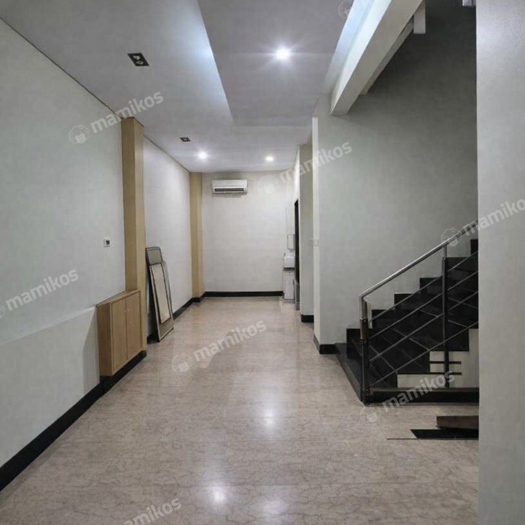 Rumah Sertifikat SHM 5 Kamar Tidur 5 Kamar Mandi Kelapa Gading Jakarta Utara - Photo 3