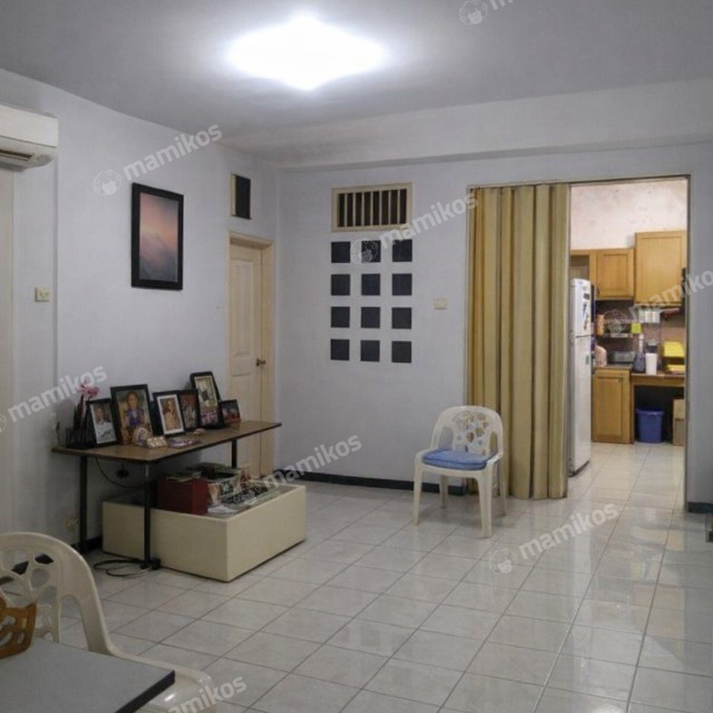 Rumah Sertifikat SHM 3 Kamar Tidur 2 Kamar Mandi Permata Buana Jakarta Barat - Photo 3