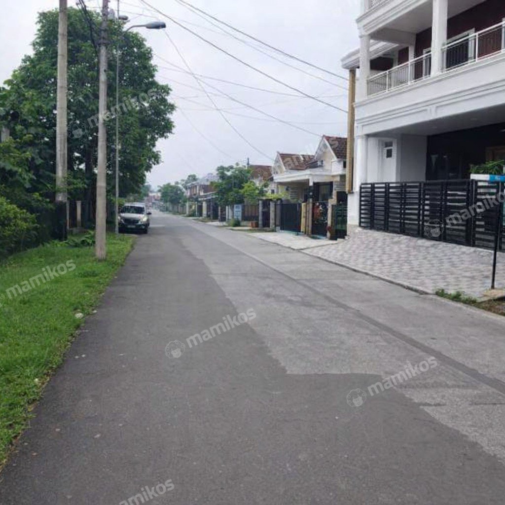 Rumah Sertifikat SHM 4 Kamar Tidur 3 Kamar Mandi Jatinegara Jakarta Timur - Photo 3