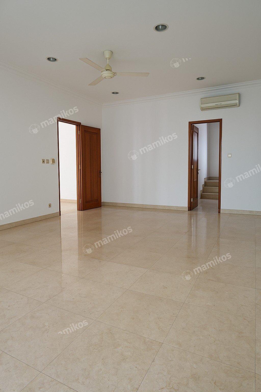 Rumah Sertifikat SHM 5 Kamar Tidur 5 Kamar Mandi Kemang Jakarta Selatan - Photo 2