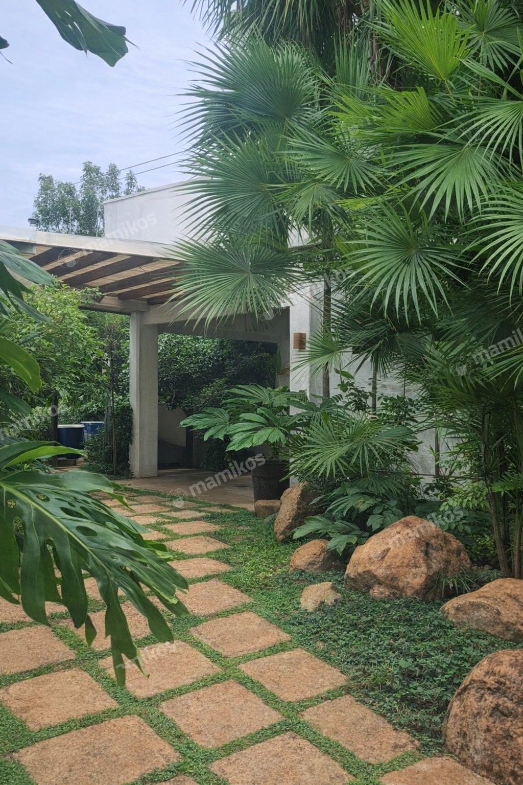 Rumah Sertifikat SHM 5 Kamar Tidur 6 Kamar Mandi Kemang Jakarta Selatan - Photo 2