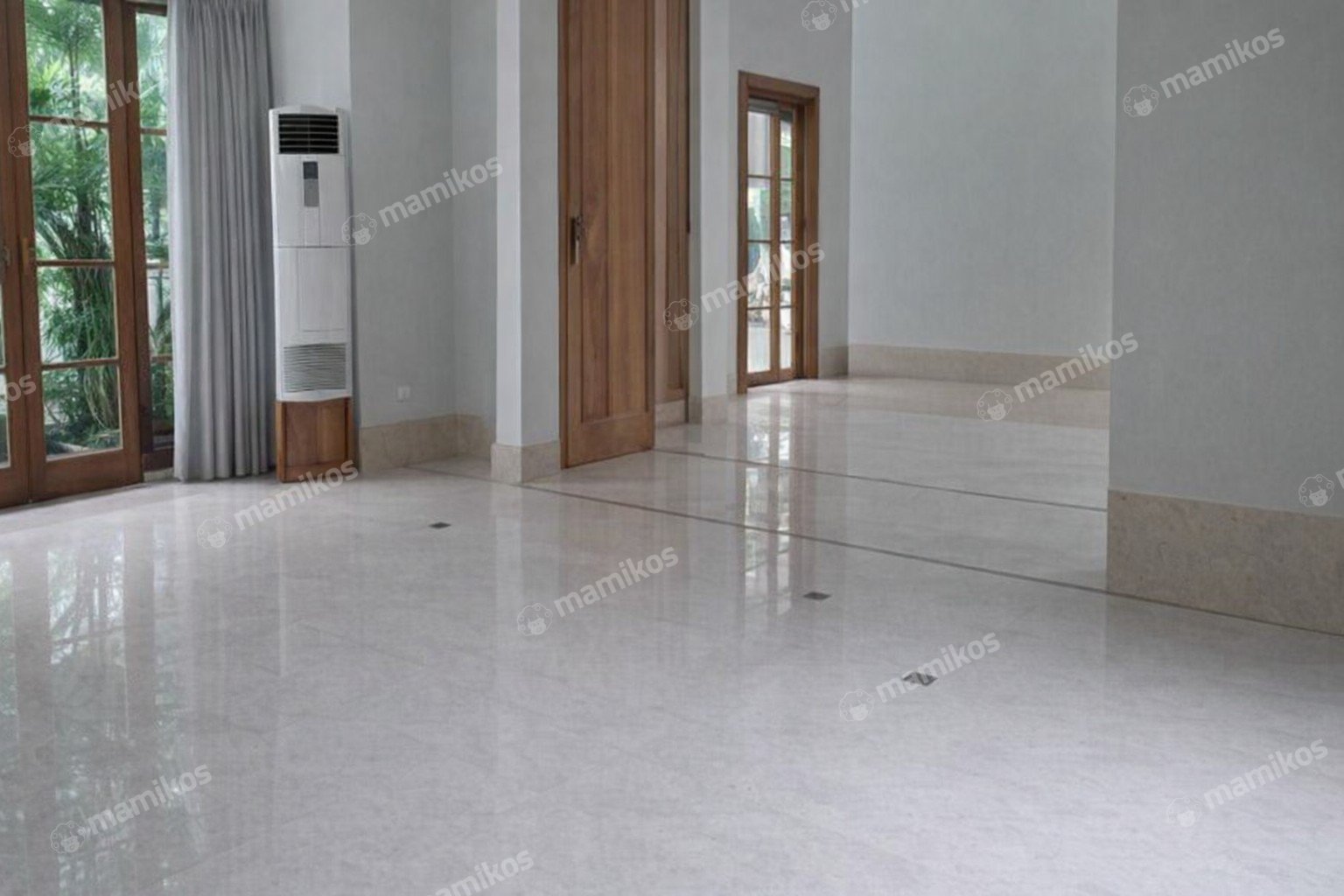 Rumah Sertifikat SHM 5 Kamar Tidur 6 Kamar Mandi Kemang Jakarta Selatan - Photo 5