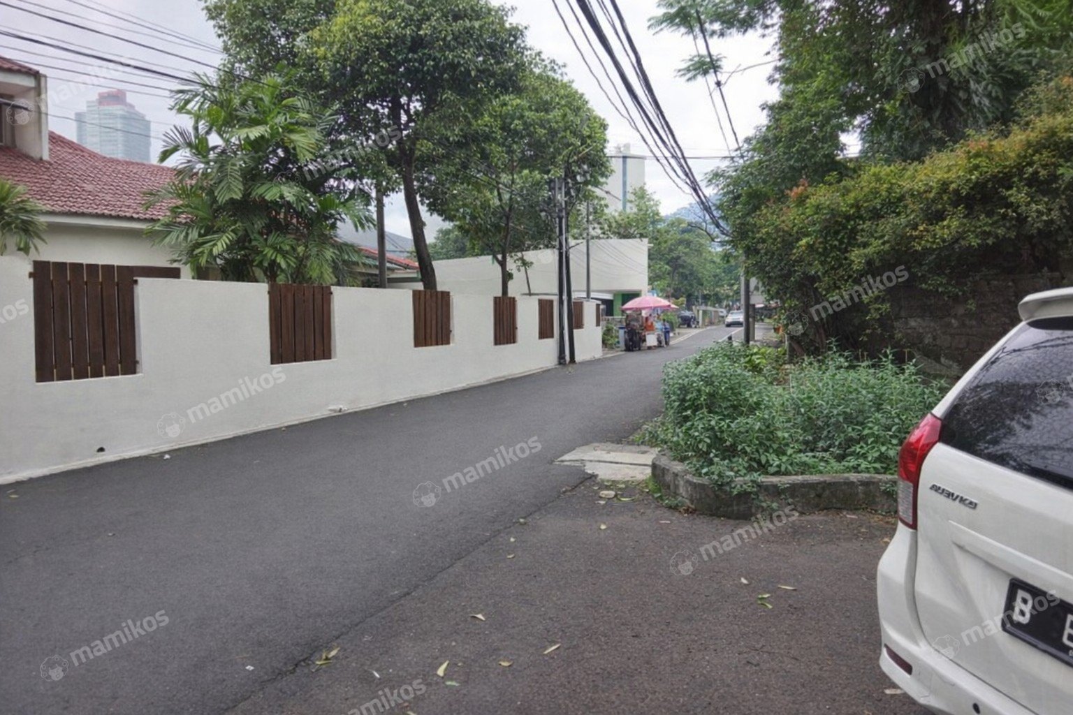 Rumah Sertifikat SHM 5 Kamar Tidur 3 Kamar Mandi Tebet Jakarta Selatan