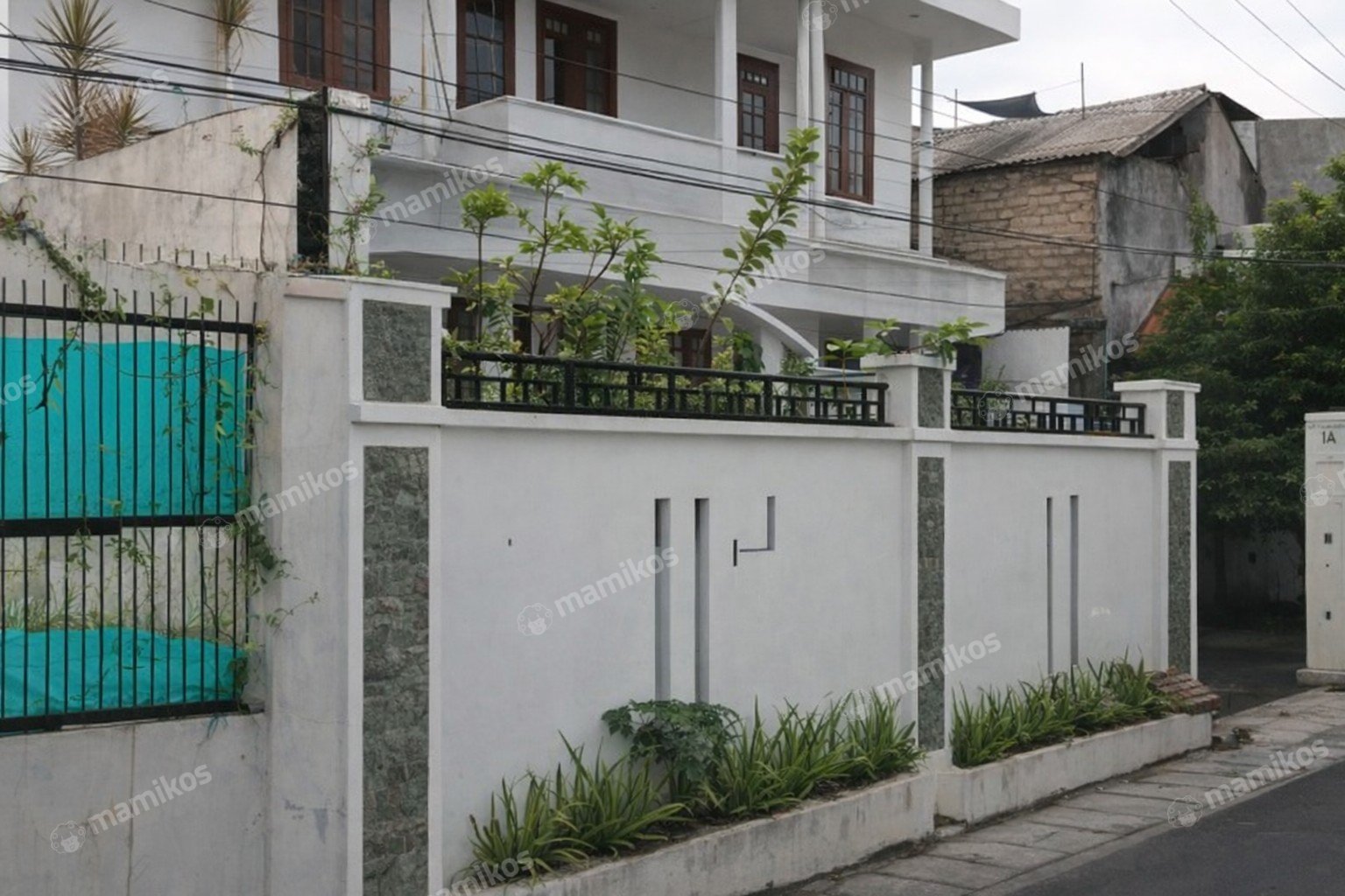 Rumah 5KT 4KM Kebon Jeruk Jakarta Barat