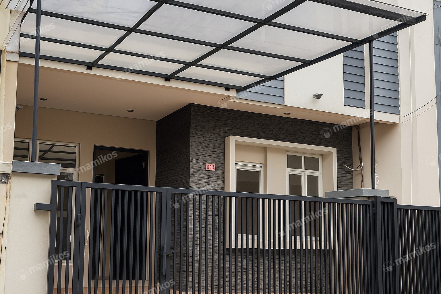Rumah Sertifikat SHM 5 Kamar Tidur 3 Kamar Mandi Kebon Jeruk Jakarta Barat