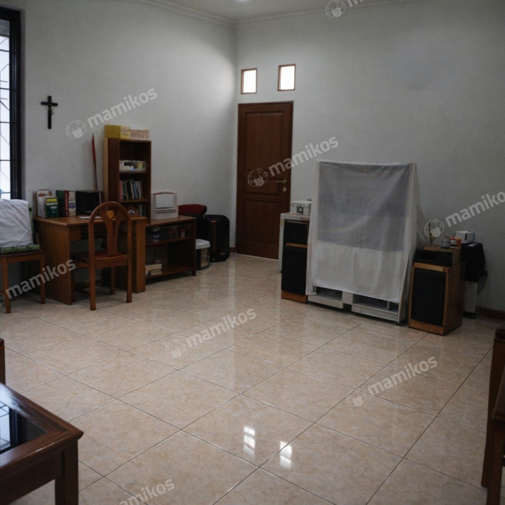 Rumah Sertifikat SHM 3 Kamar Tidur 2 Kamar Mandi Tomang Jakarta Barat - Photo 4