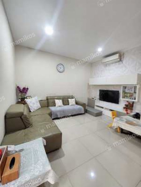 Rumah Sertifikat SHM 4 Kamar Tidur 3 Kamar Mandi Green Lake City Jakarta Barat - Photo 2