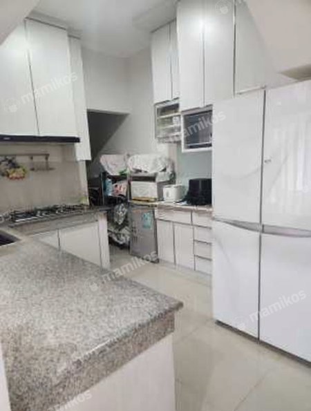 Rumah Sertifikat SHM 4 Kamar Tidur 3 Kamar Mandi Green Lake City Jakarta Barat - Photo 3