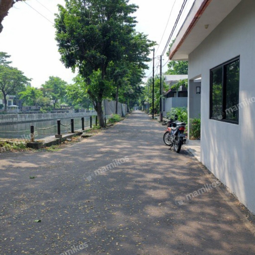 Rumah Sertifikat SHM 3 Kamar Tidur 2 Kamar Mandi Duren Tiga Jakarta Selatan - Photo 3