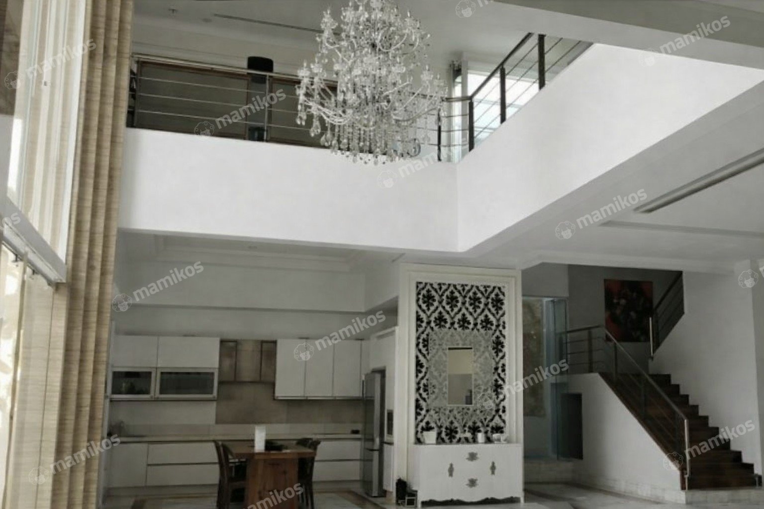 Rumah Sertifikat SHM 9 Kamar Tidur 10 Kamar Mandi Pantai Indah Kapuk Jakarta Utara - Photo 3