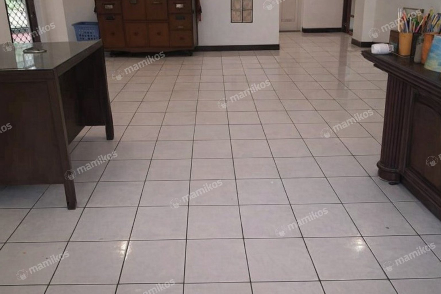 Rumah Sertifikat HGB 5 Kamar Tidur 3 Kamar Mandi Pondok Indah Jakarta Selatan