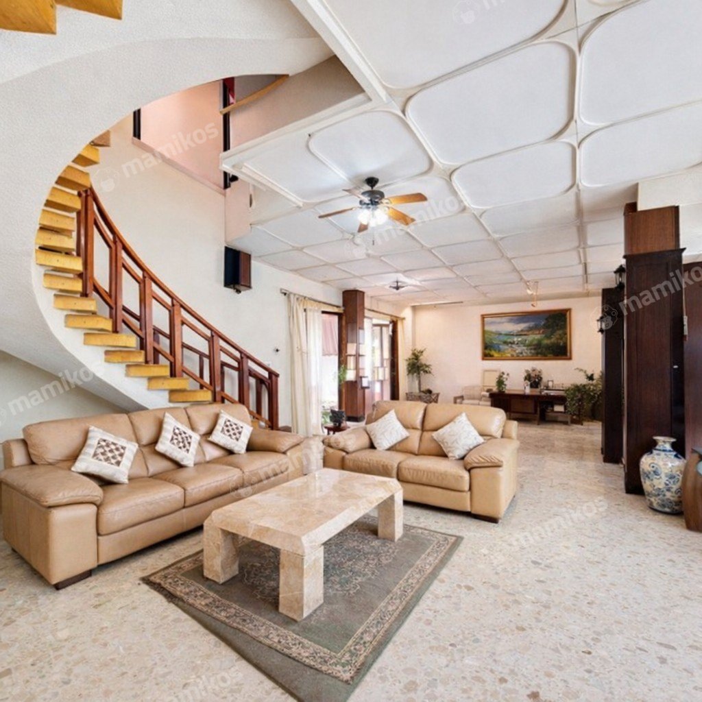 Rumah Sertifikat SHM 4 Kamar Tidur 4 Kamar Mandi Kebayoran Baru Jakarta Selatan - Photo 2