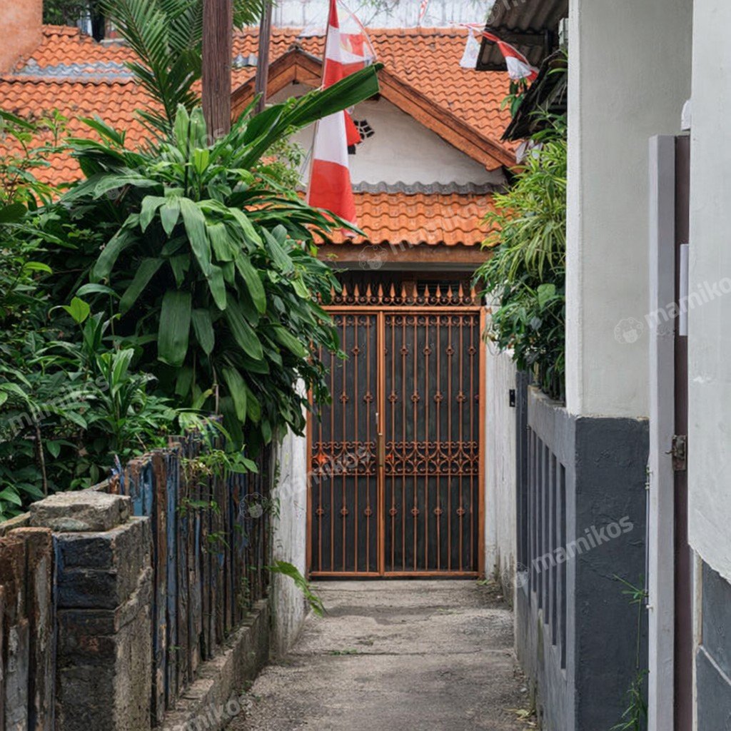 Rumah Sertifikat SHM 3 Kamar Tidur 3 Kamar Mandi Utan Kayu Jakarta Timur