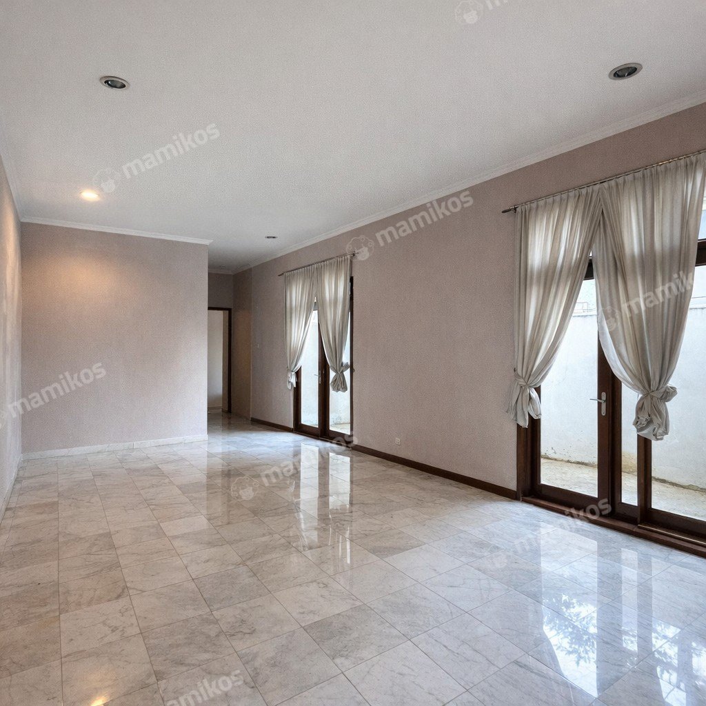 Rumah Sertifikat SHM 4 Kamar Tidur 3 Kamar Mandi Cipete Jakarta Selatan - Photo 4