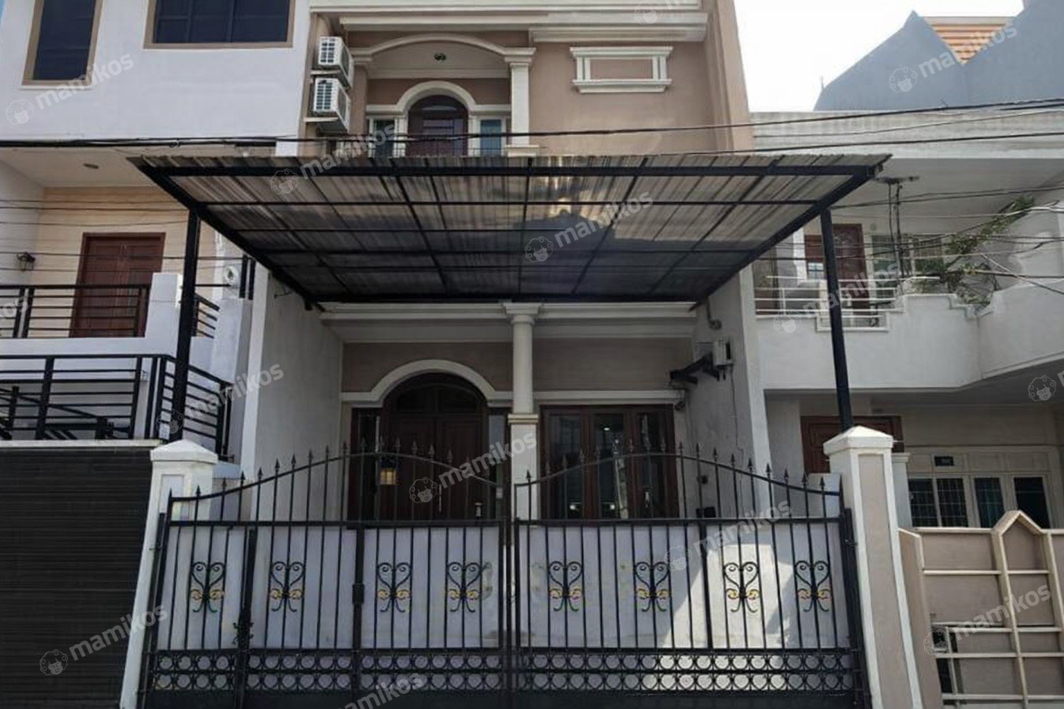 Rumah Sertifikat SHM 3 Kamar Tidur 3 Kamar Mandi Sunter Jakarta Utara