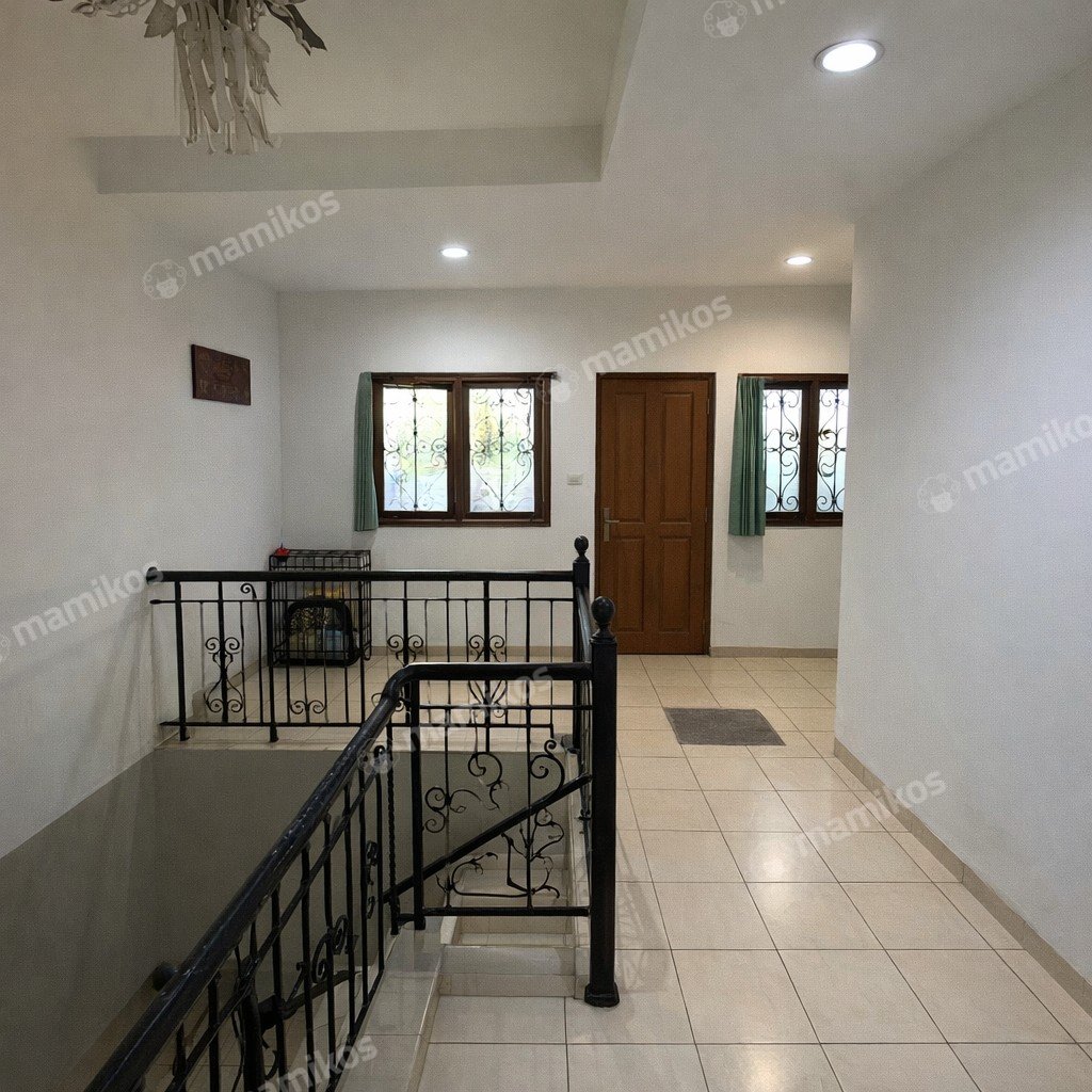 Rumah Sertifikat SHM 3 Kamar Tidur 3 Kamar Mandi Sunter Jakarta Utara - Photo 5