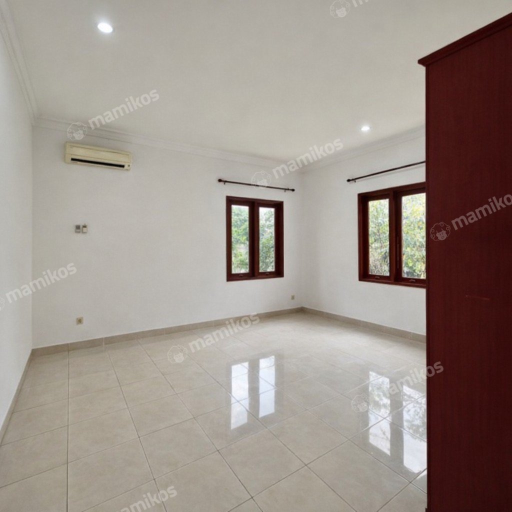 Rumah Sertifikat SHM 5 Kamar Tidur 4 Kamar Mandi Kemang Jakarta Selatan - Photo 4