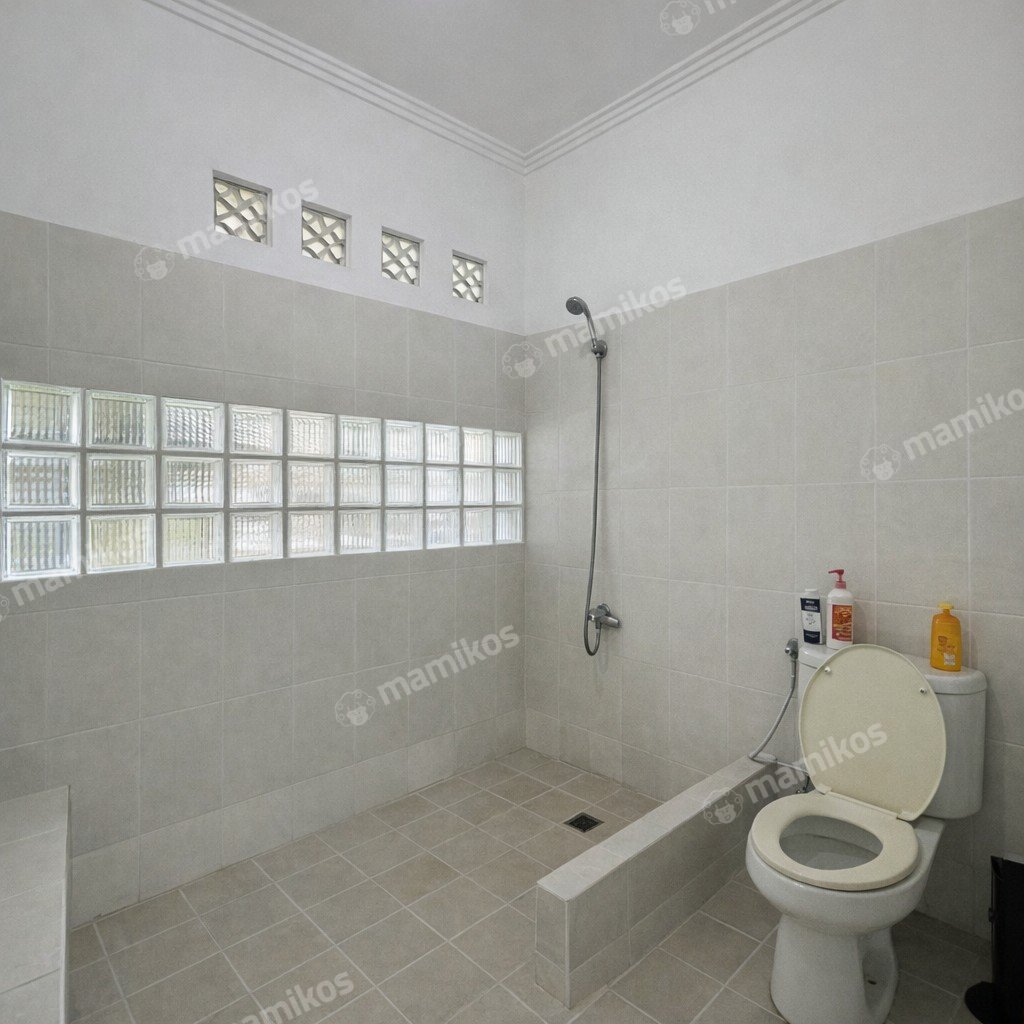 Rumah Sertifikat SHM 5 Kamar Tidur 3 Kamar Mandi Kemang Jakarta Selatan - Photo 3