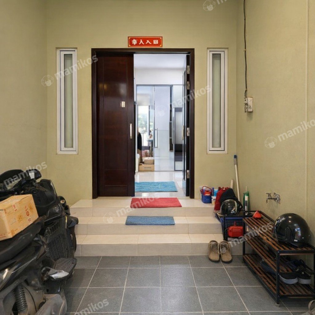 Rumah Sertifikat SHM 3 Kamar Tidur 3 Kamar Mandi Tanjung Duren Jakarta Barat - Photo 2