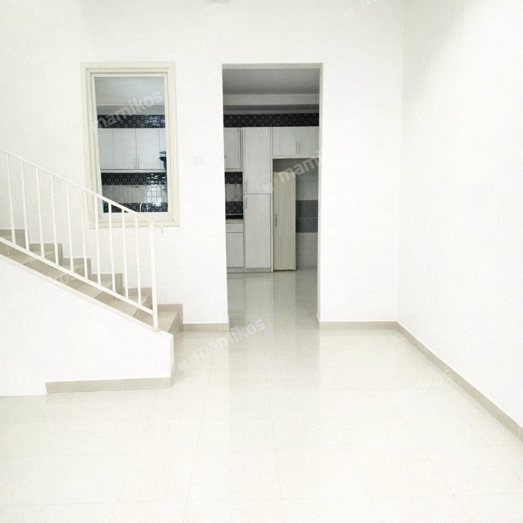 Rumah Sertifikat SHM 3 Kamar Tidur 2 Kamar Mandi Legenda Wisata Jakarta Timur - Photo 2