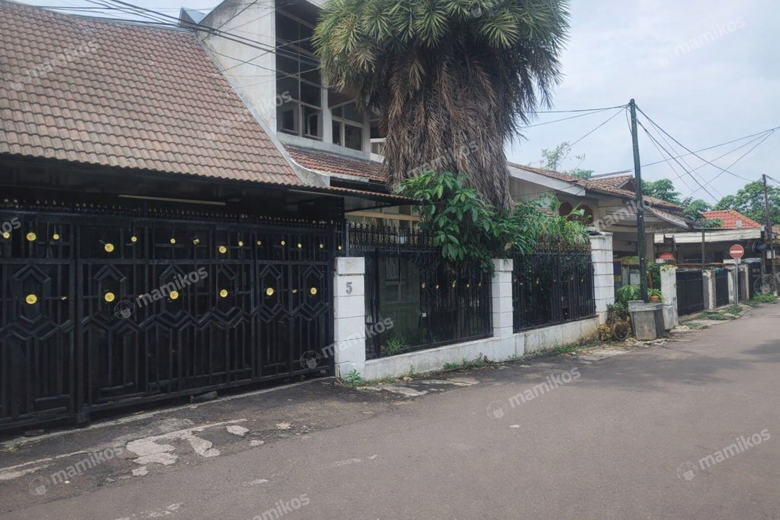 Rumah Sertifikat SHM 4 Kamar Tidur 3 Kamar Mandi Tanah Kusir Jakarta Selatan