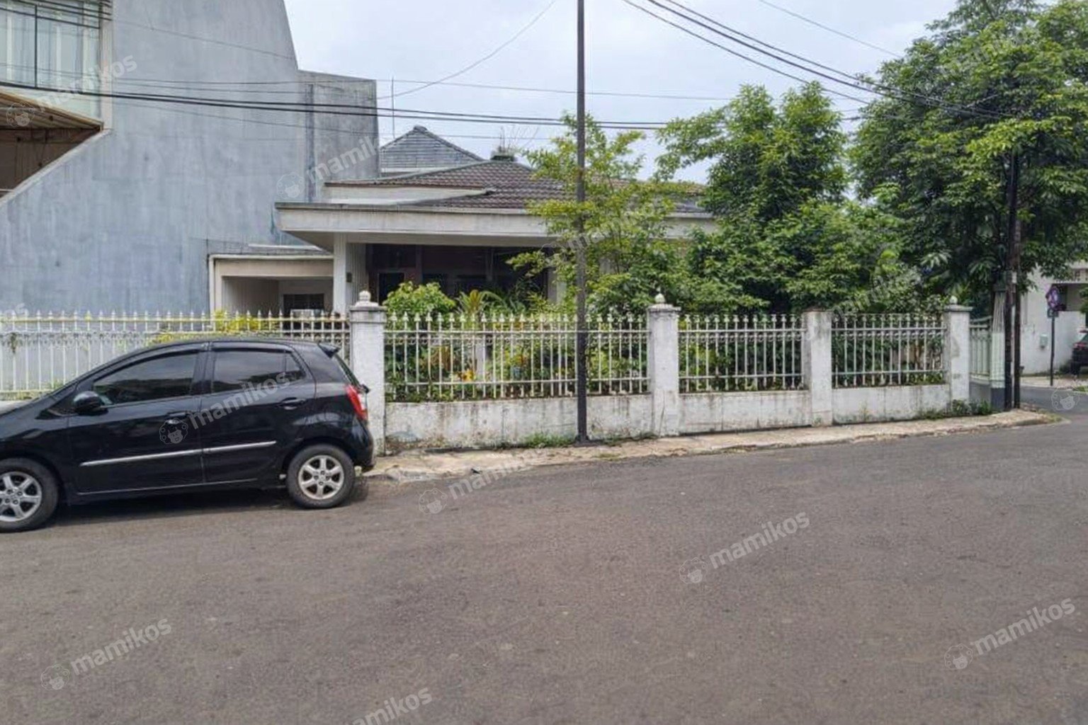 Rumah 6 Kamar Tidur 3 Kamar Mandi 1 Lantai Meruya Jakarta Barat - Photo 3