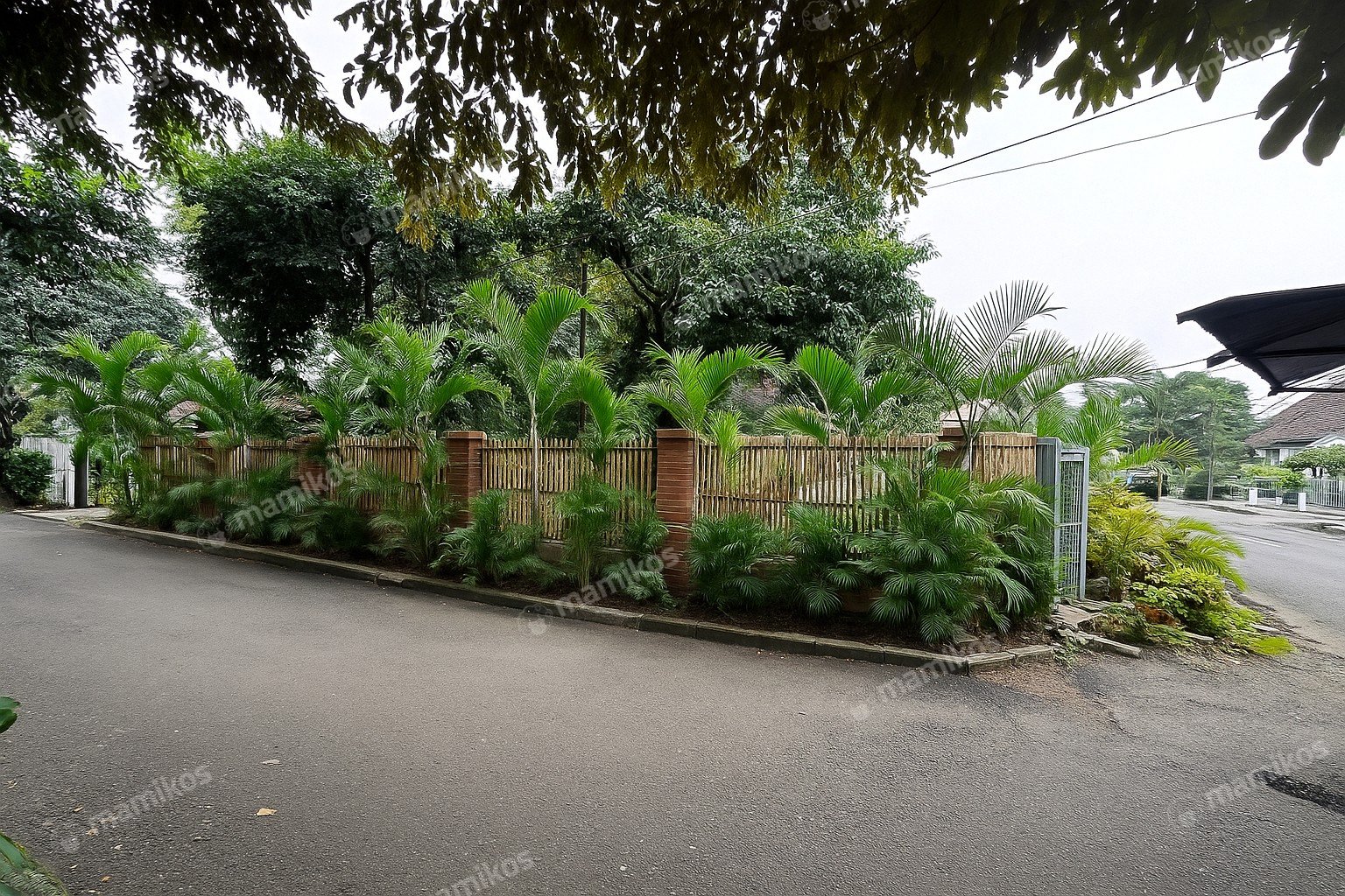 Rumah Sertifikat SHM 7 Kamar Tidur 4 Kamar Mandi Duren Sawit Jakarta Timur - Photo 2