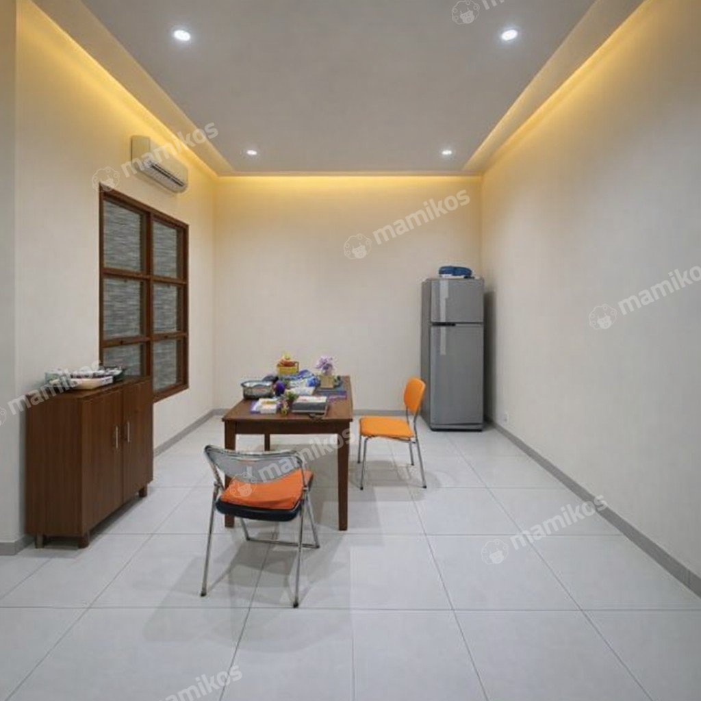 Rumah Sertifikat SHM 4 Kamar Tidur 4 Kamar Mandi Pondok Indah Jakarta Selatan - Photo 2