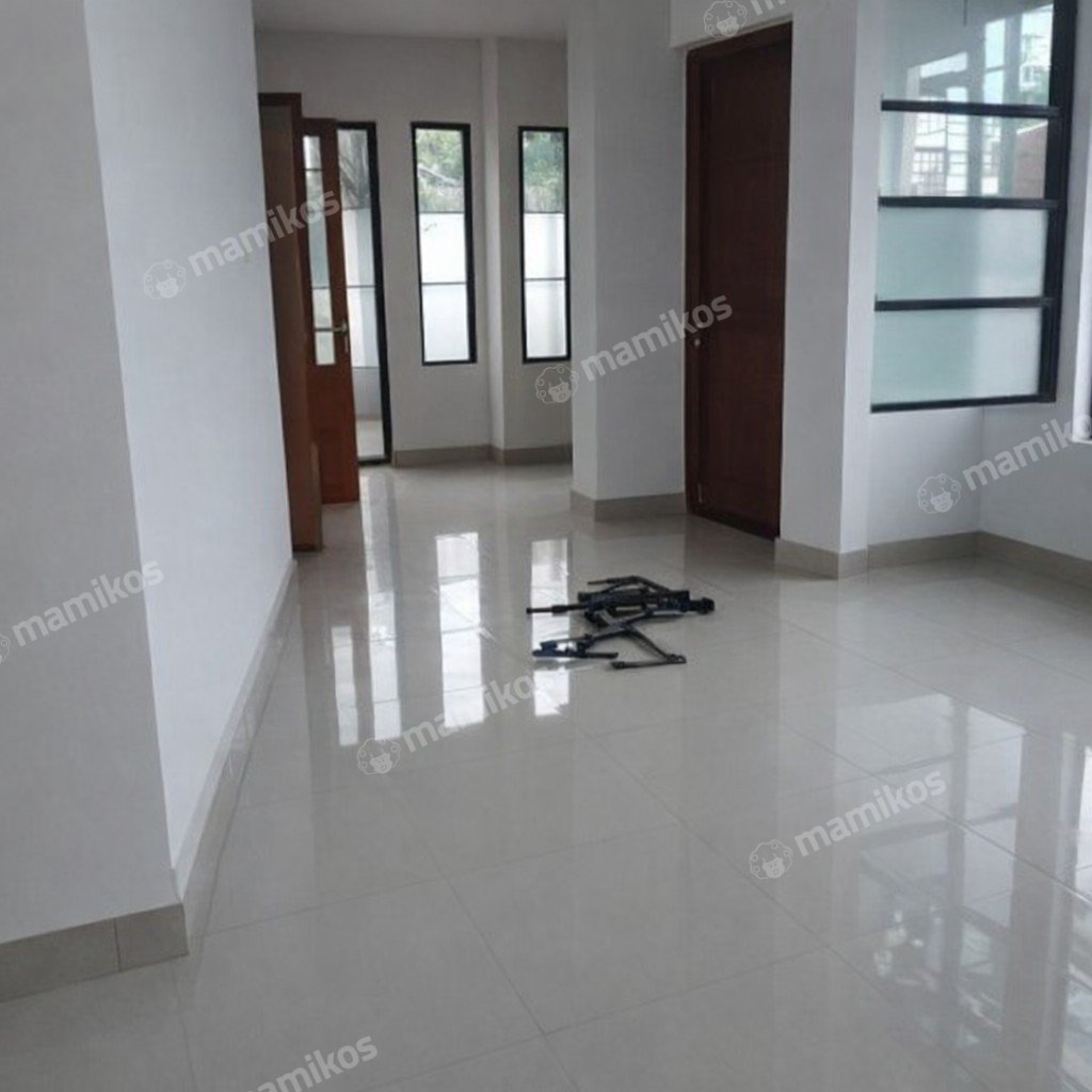 Rumah Sertifikat SHM 6 Kamar Tidur 6 Kamar Mandi Kebayoran Baru Jakarta Selatan - Photo 2