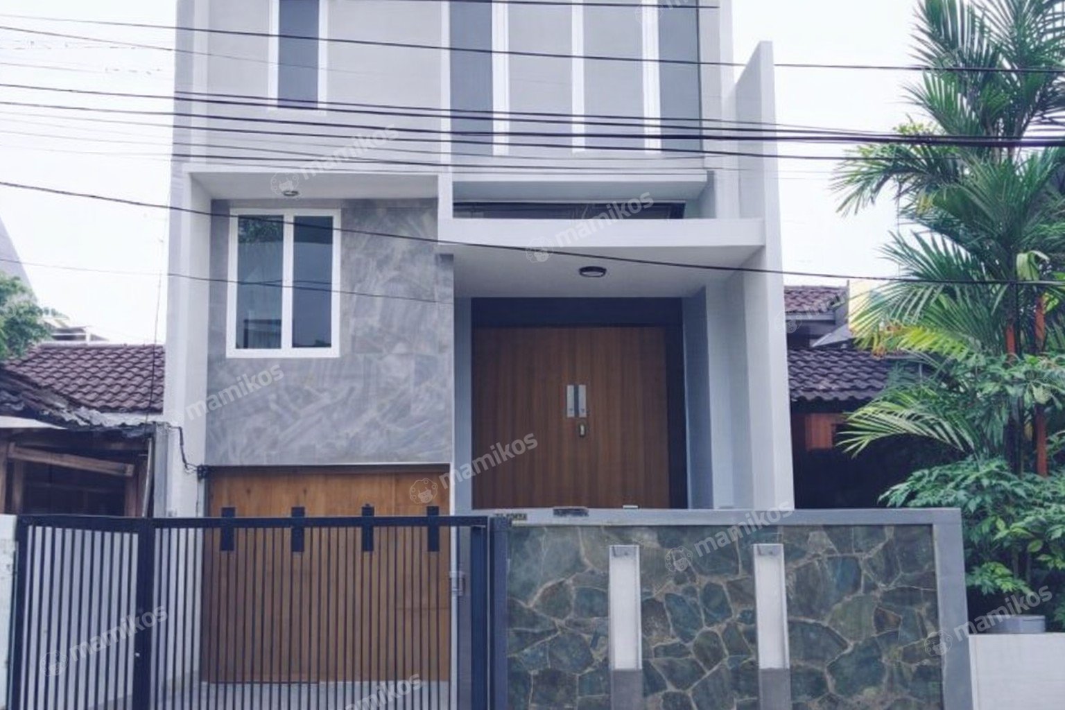 Rumah Sertifikat SHM 4 Kamar Tidur 4 Kamar Mandi Pondok Indah Jakarta Selatan