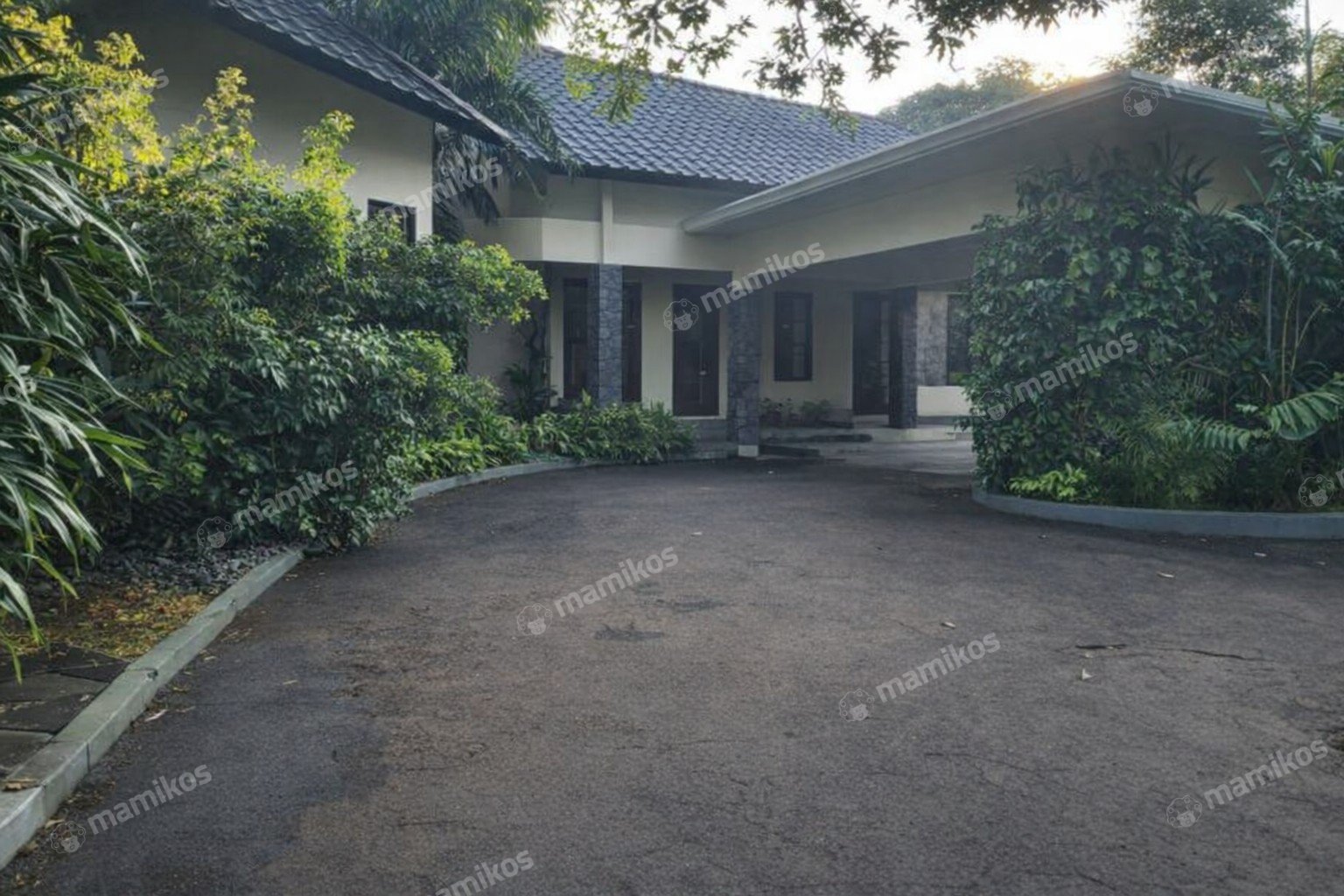 Rumah Sertifikat SHM 5 Kamar Tidur 5 Kamar Mandi Cilandak Jakarta Selatan