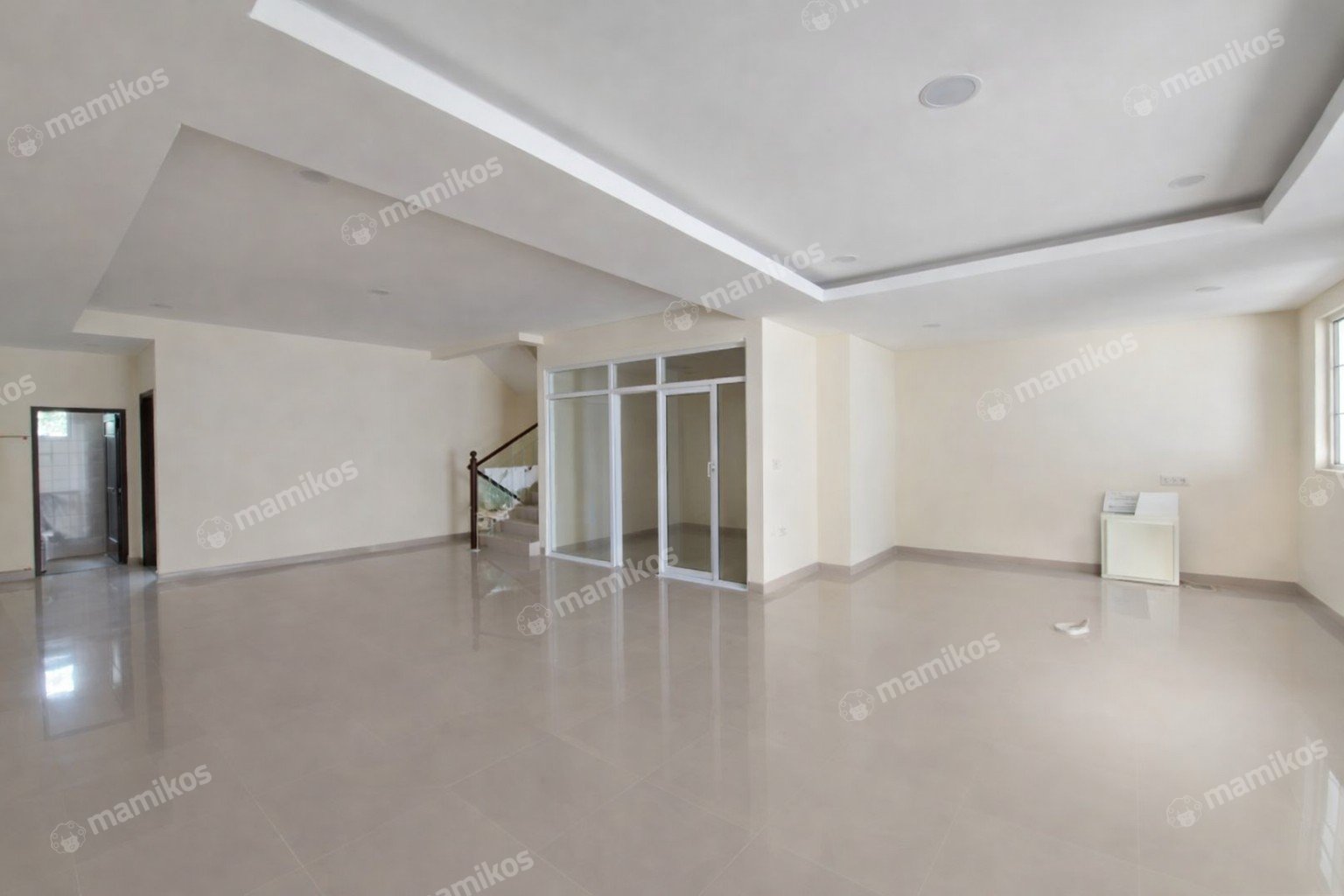 Rumah Sertifikat SHM 4 Kamar Tidur 4 Kamar Mandi Pantai Indah Kapuk Jakarta Utara - Photo 4