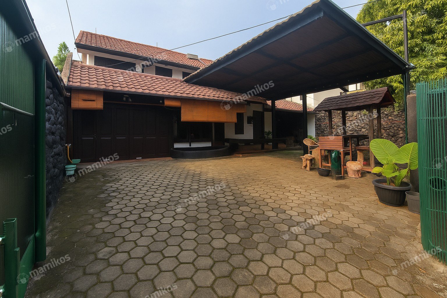 Rumah Sertifikat SHM 3 Kamar Tidur 2 Kamar Mandi Lebak Bulus Jakarta Selatan