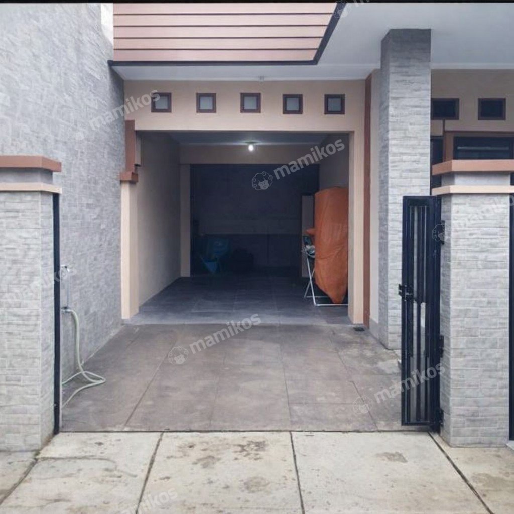 Rumah Sertifikat SHM 4 Kamar Tidur 3 Kamar Mandi Pulo Gadung Jakarta Timur - Photo 2