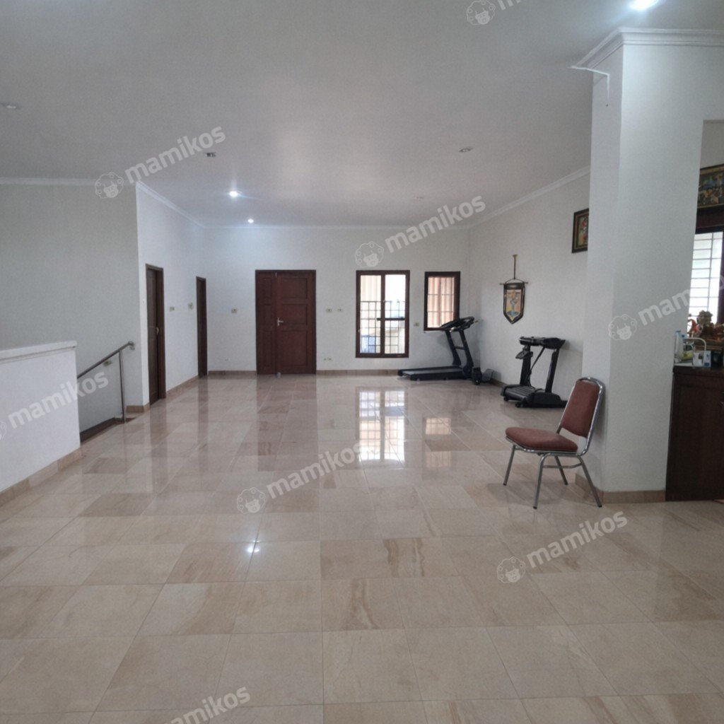 Rumah 5 Kamar Tidur 5 Kamar Mandi 3 Lantai Duri Kepa Jakarta Barat - Photo 5
