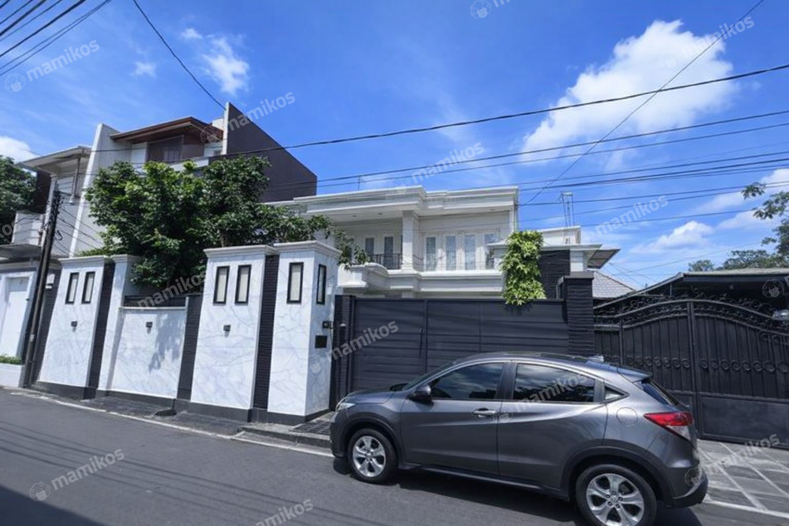 Rumah Sertifikat SHM 6 Kamar Tidur 6 Kamar Mandi Kemang Jakarta Selatan