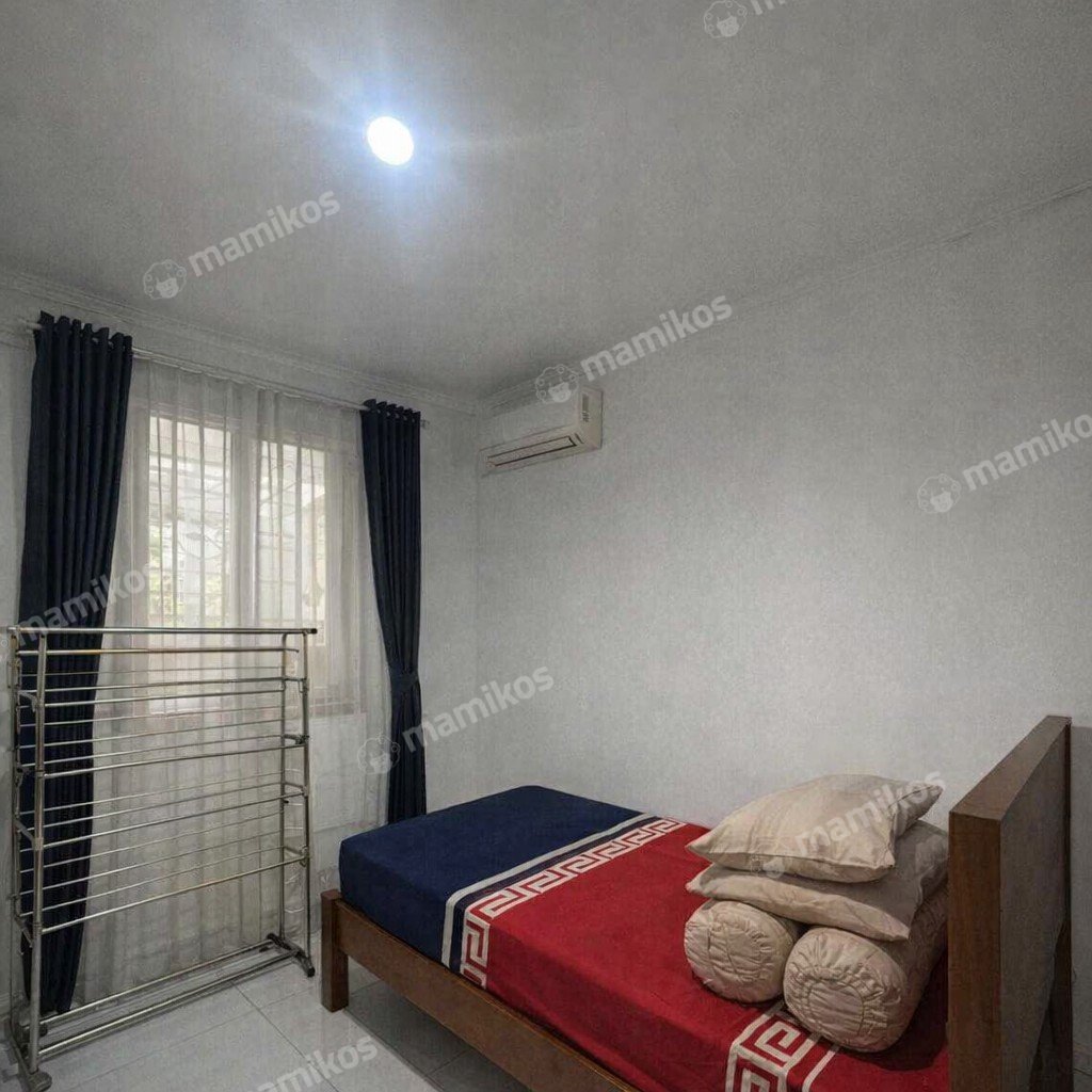 Rumah Sertifikat SHM 4 Kamar Tidur 3 Kamar Mandi Pondok Kelapa Jakarta Timur - Photo 4