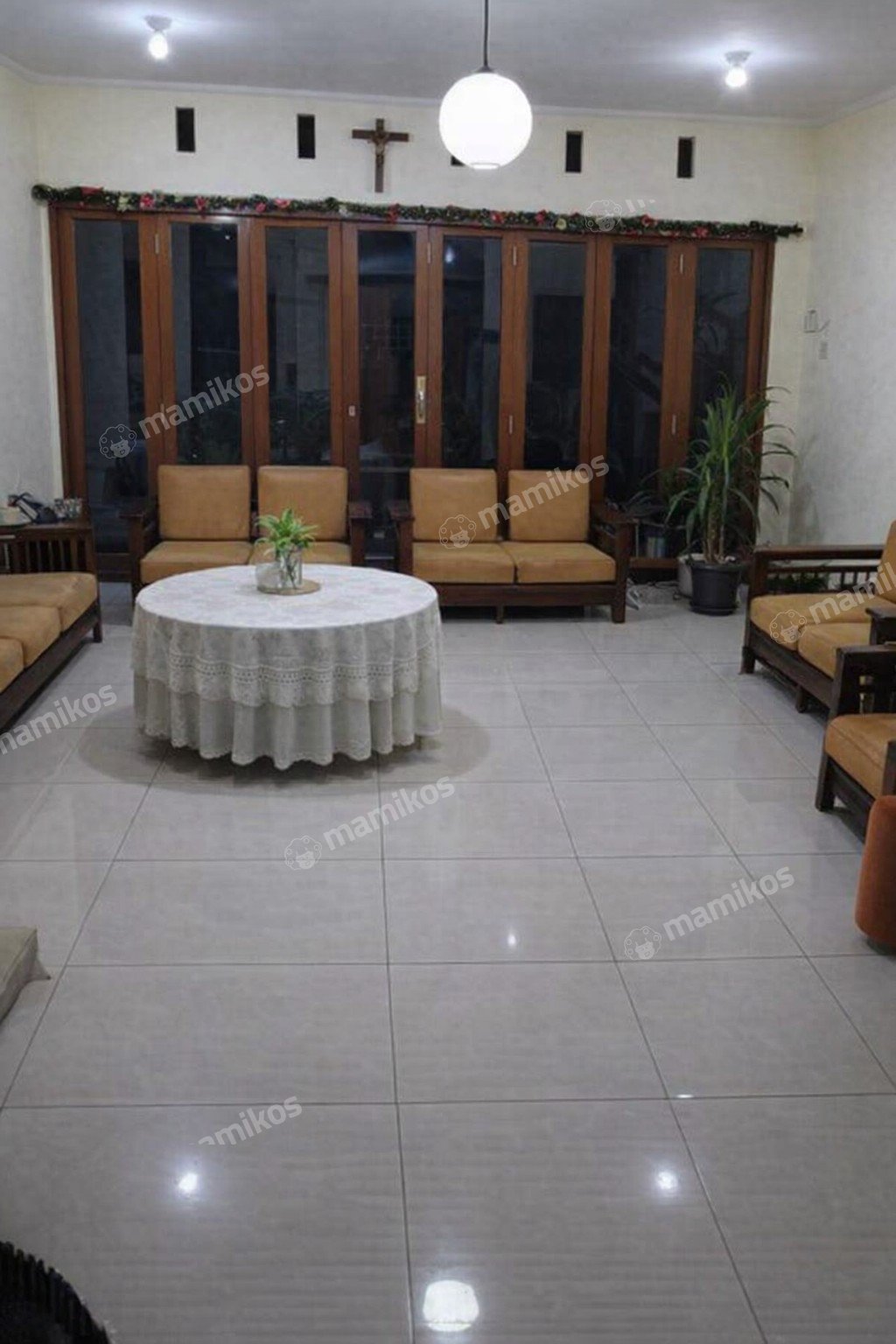Rumah 4 Kamar Tidur 2 Kamar Mandi 2 Lantai Kota Wisata Jakarta Timur - Photo 4