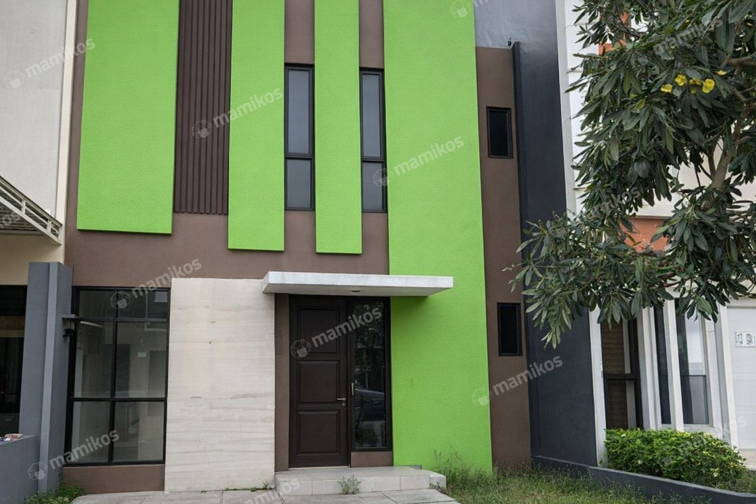 Rumah Baru Sertifikat SHM 5 Kamar Tidur Green Mansion Jakarta Barat