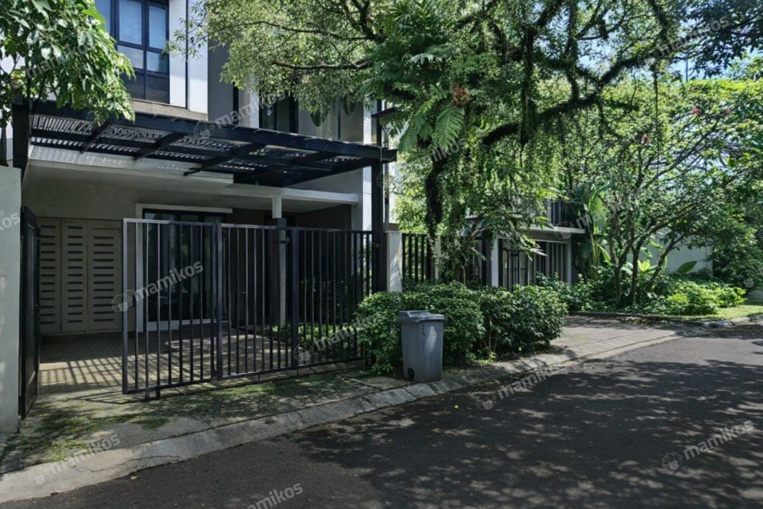 Rumah Sertifikat SHM 3 Kamar Tidur 3 Kamar Mandi Cilandak Jakarta Selatan