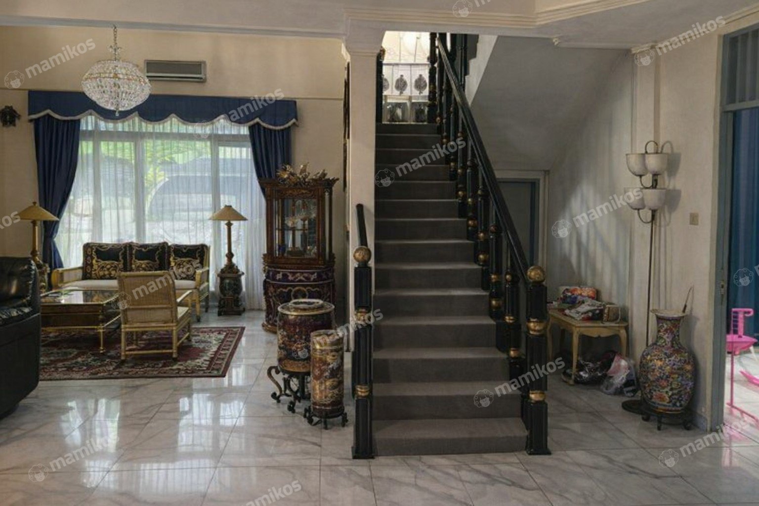 Rumah Sertifikat SHM 6 Kamar Tidur 4 Kamar Mandi Kuningan Jakarta Selatan