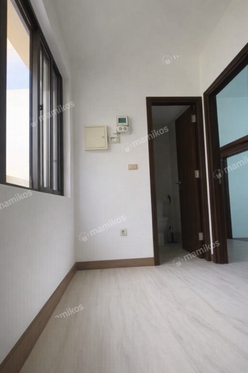 Rumah Sertifikat SHM 4 Kamar Tidur 3 Kamar Mandi Green Lake City Jakarta Barat - Photo 5