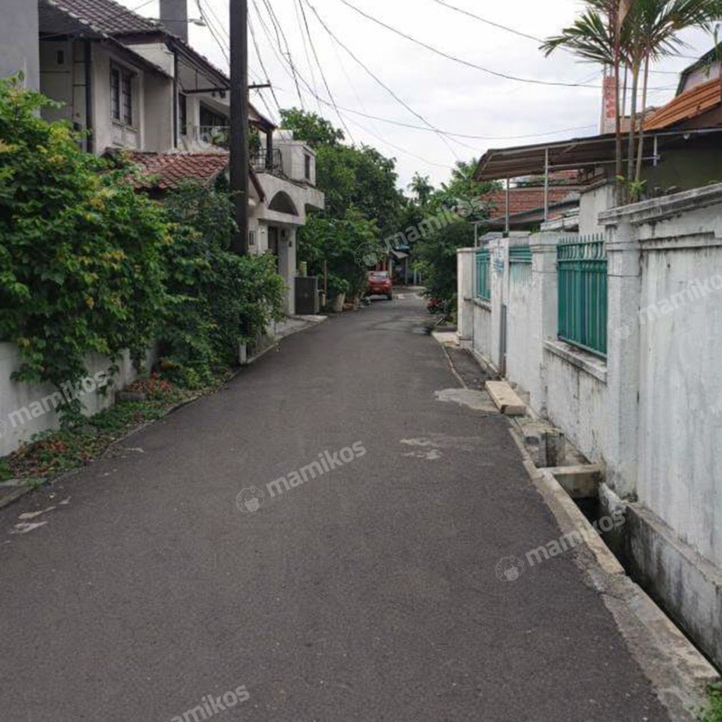 Rumah Sertifikat SHM 2 Kamar Tidur 2 Kamar Mandi Duren Sawit Jakarta Timur - Photo 2