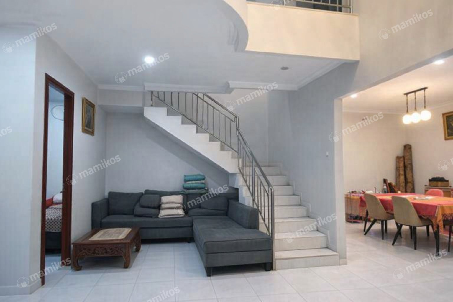 Rumah Sertifikat SHM 5 Kamar Tidur 4 Kamar Mandi Cakung Jakarta Timur