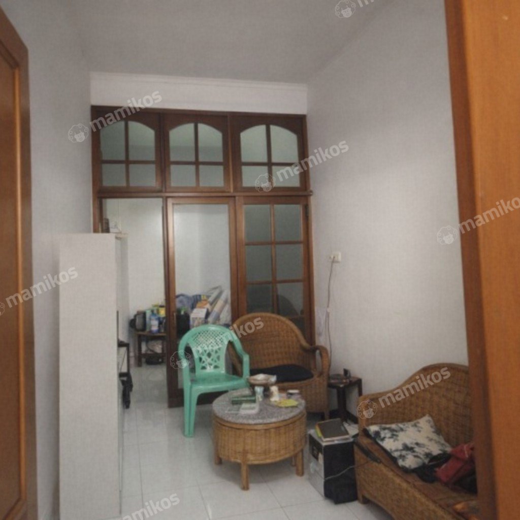 Rumah Sertifikat SHM 5 Kamar Tidur 2 Kamar Mandi Rawamangun Jakarta Timur - Photo 4