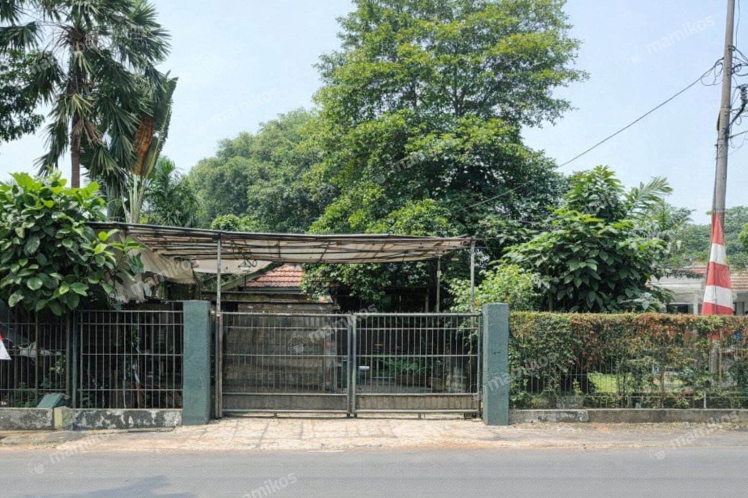 Rumah Sertifikat SHM 3 Kamar Tidur 2 Kamar Mandi Kemang Jakarta Selatan