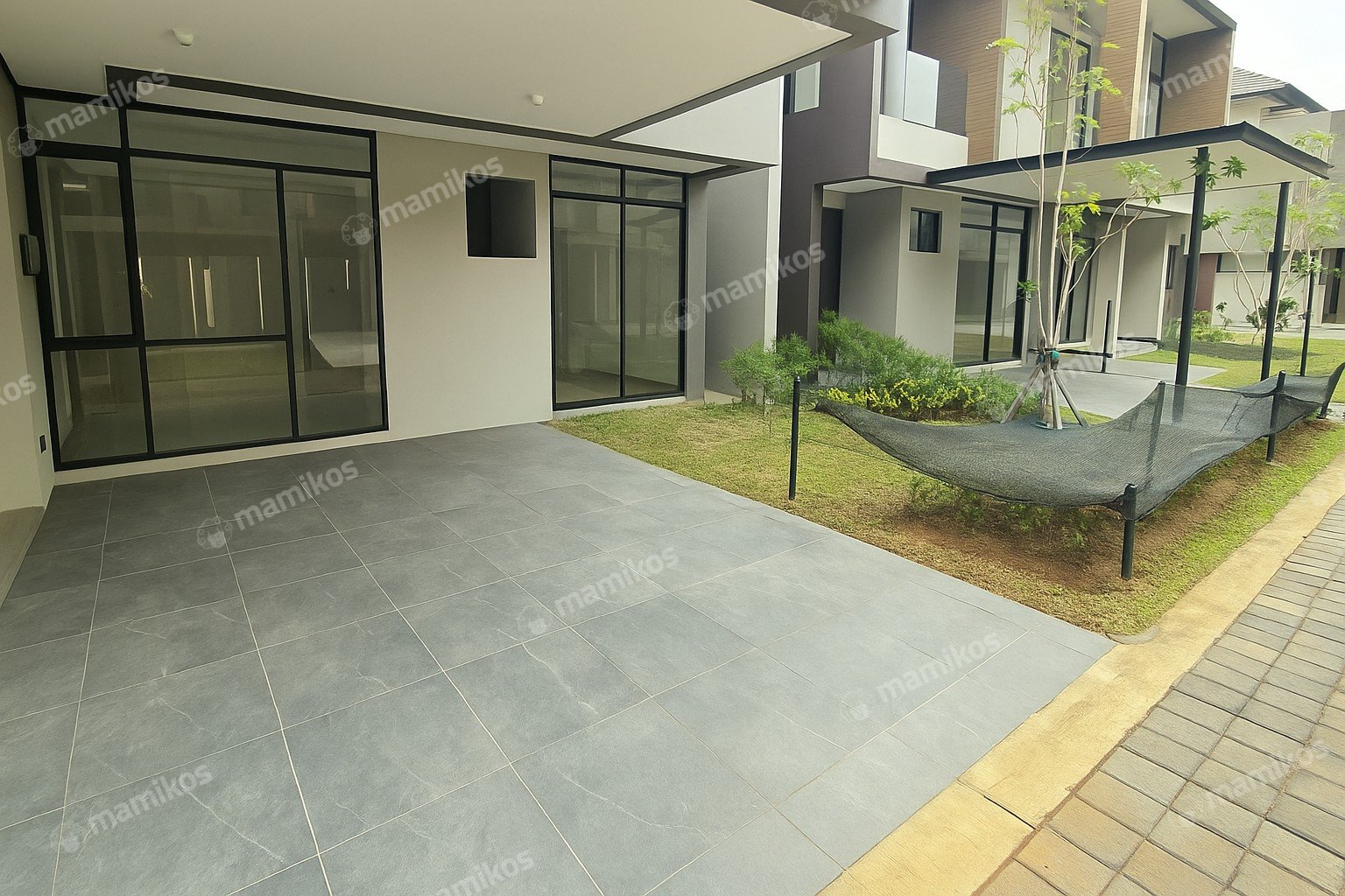 Rumah Sertifikat PPJB 3 Kamar Tidur 3 Kamar Mandi Pantai Indah Kapuk 2 Jakarta Utara - Photo 2