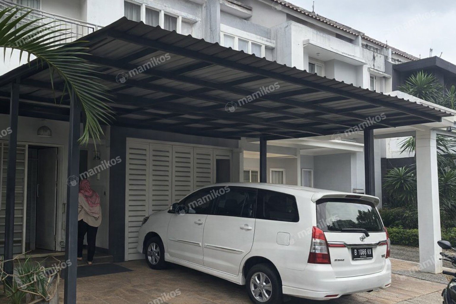 Rumah Sertifikat SHM 4 Kamar Tidur 3 Kamar Mandi Raffles Hills Jakarta Timur