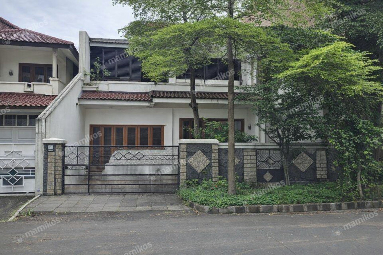 Rumah 5KT 3KM Permata Buana Jakarta Barat