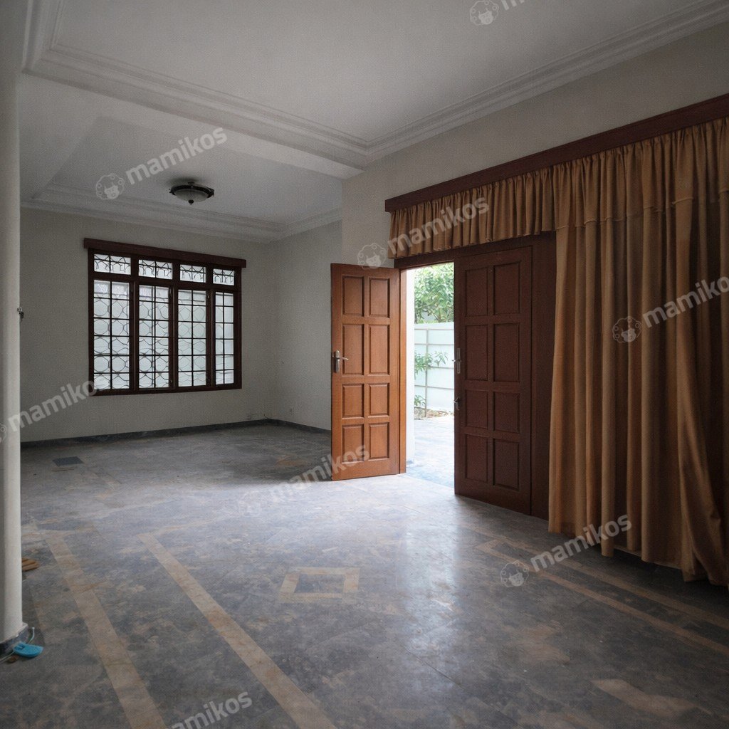 Rumah Sertifikat SHM 5 Kamar Tidur 3 Kamar Mandi Permata Buana Jakarta Barat - Photo 5